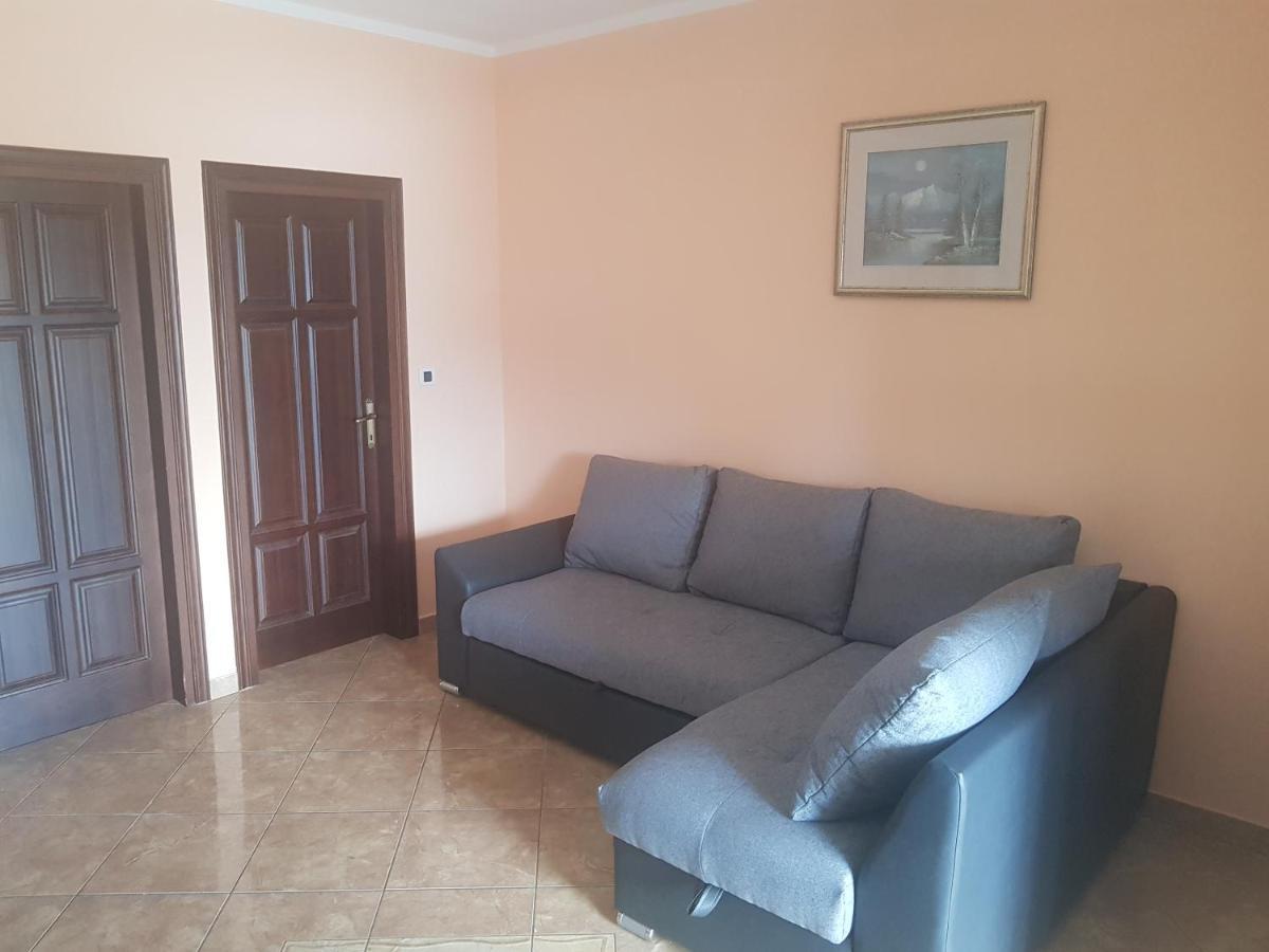 Sandra Apartment *